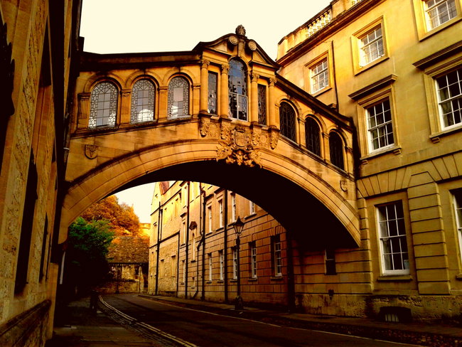 Oxford City & University Walking Tour PRIVATE GROUPS