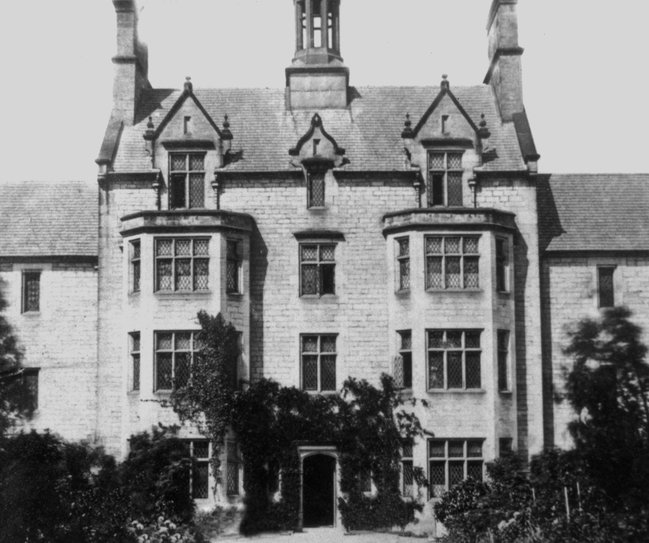 SOLD OUT. Shady Characters and Ne'er-do-wells - Tales from Belper's Criminal Underworld Heritage Walk 18th October