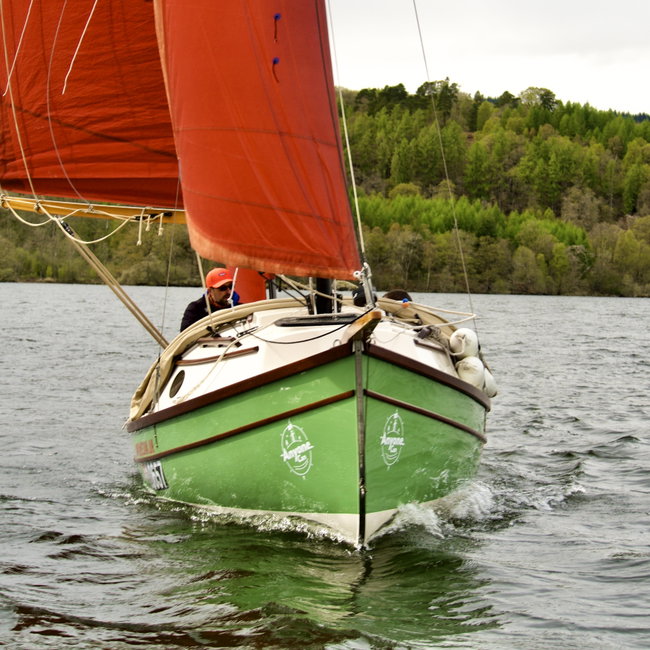 ⛵️Sail Windermere on a beautiful day yacht - Picnic 🧺 on Anchor ⚓️ - Accessible to those Living with a disability 👨‍🦽👩‍🦯🧩🧏🏽‍♀️