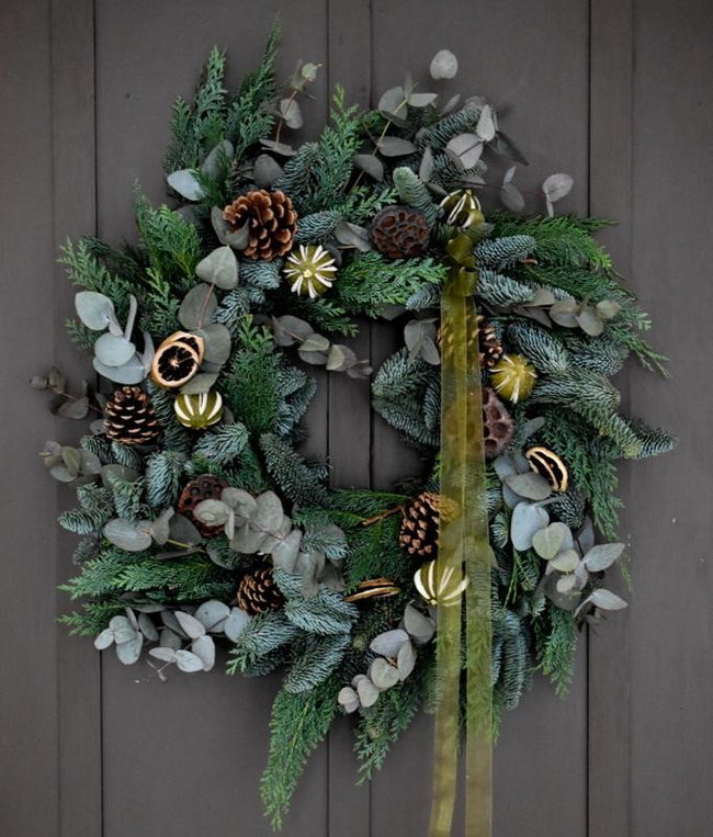 Christmas Wreath masterclass with Flower Design Lichfield