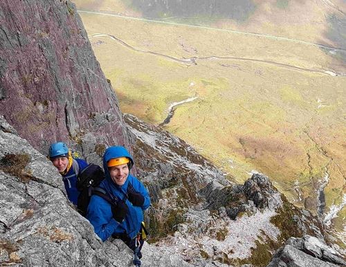 Guided Ascent of Curved Ridge