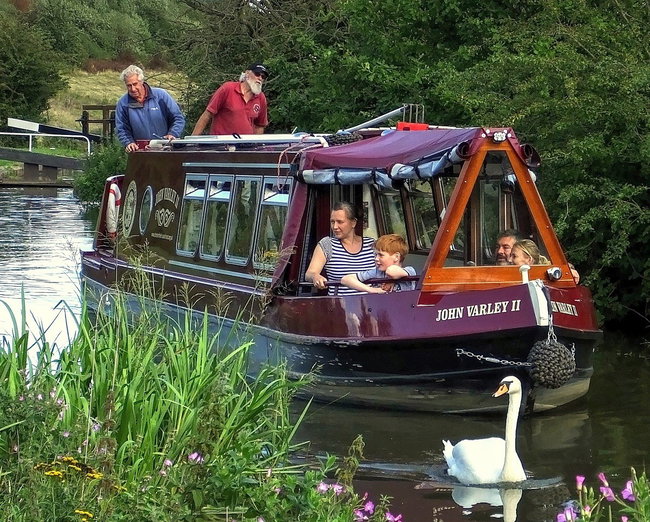 (JV) Afternoon Tea return cruises