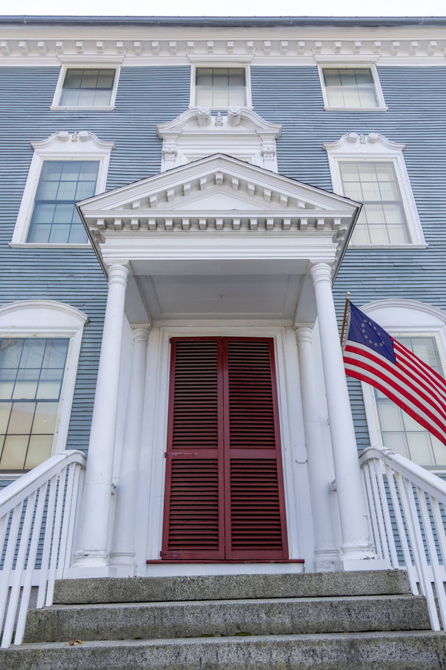 Moffatt-Ladd House & Garden Guided House Tour
