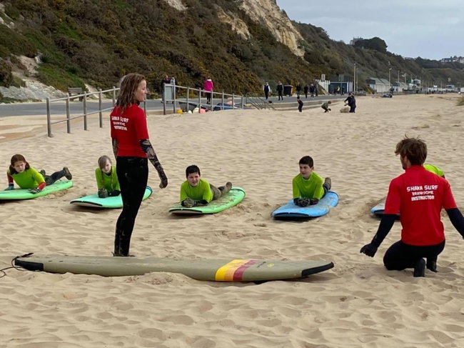 KIDS SUMMER HOLIDAYS SURF CLUB