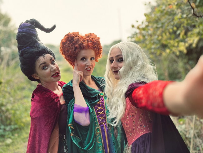 EARLY BIRD!🌕🎃 Sanderson Sisters Special: Moonlight Pumpkin Experience 🧙‍♀️🐺 30th-31st OCT  5.00pm-8.00pm🎃   