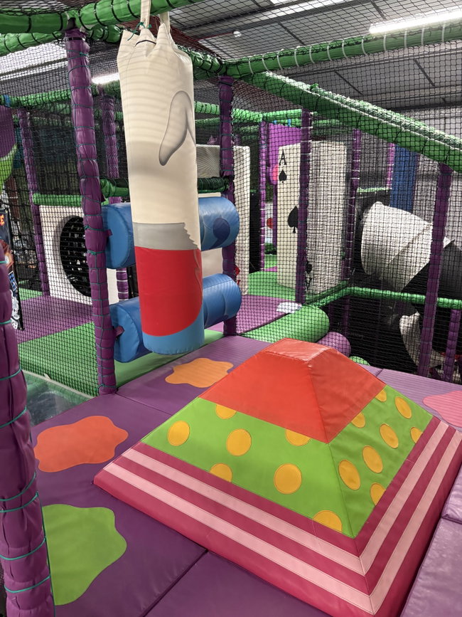 Play session (weekdays)