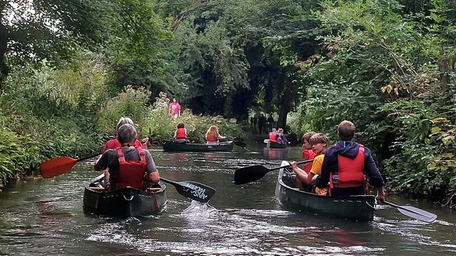 Canoe Swan Along - Cromford Canal 