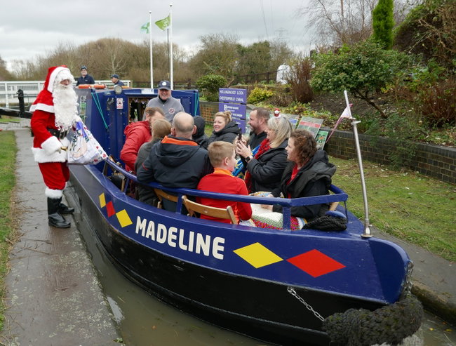 (M) Santa Special cruises from Hollingwood Hub