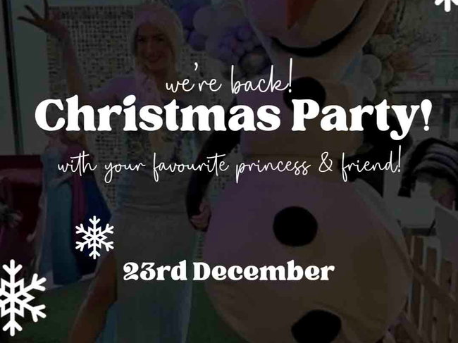 A Very Frozen Christmas at Imagine Play Café with Elsa & Olaf!