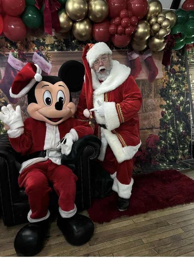 Stay & play. Santa visit! Christmas party 